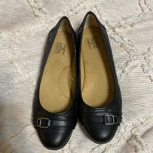 New Croft & Barrow Ortholite Black Flats